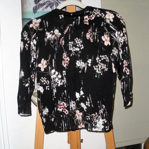 White House Black Market Print Cardigan SZ: XS - Picture 2 of 5